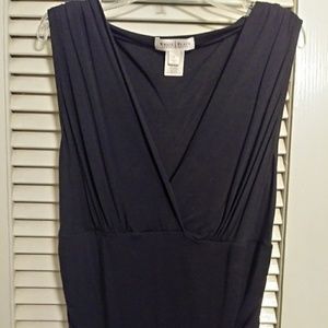 Ladies black sleeveless top